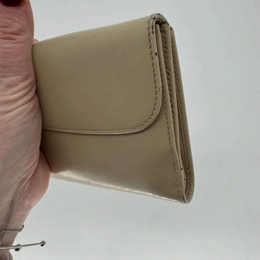 Gucci Vintage Beige Leather Wallet with Gold Horsebit Hardware - Picture 4 of 8